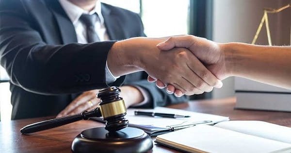 Personal Injury Lawyers Advocate